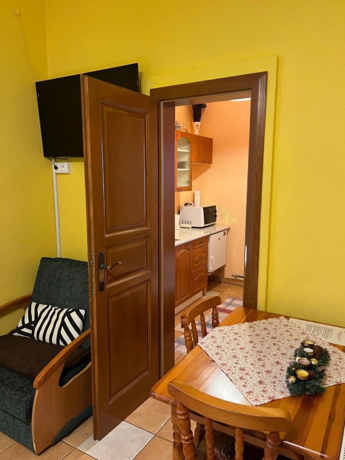 Liptovský Ján Villa Victoria Penzion מראה חיצוני תמונה
